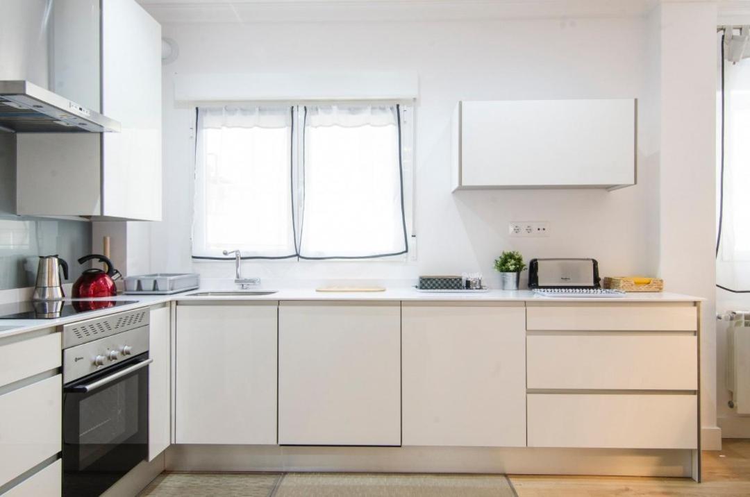 Modern And Cozy- 2 Bedrooms 2 Bathrooms- San Eugenio- Mintystay Appartement Madrid
